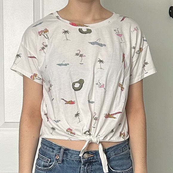 Front Tie T-Shirt - Picture 2 of 3